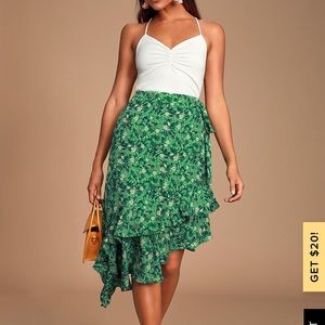Lulu’s Green Floral Print Skirt